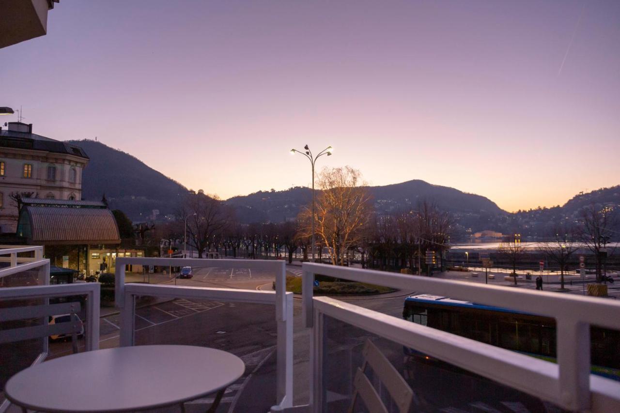 Double Room with Lake View,983181430:JPEG