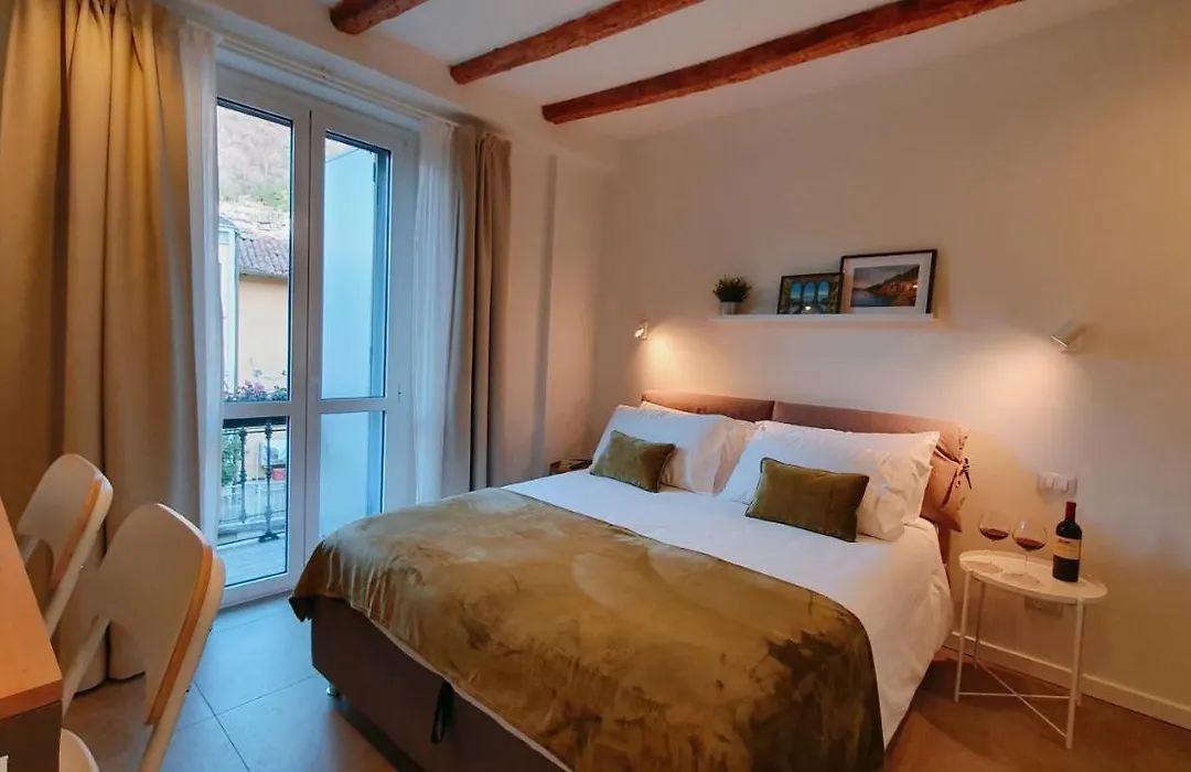 Foscolo 9 Room - Breakfast-1