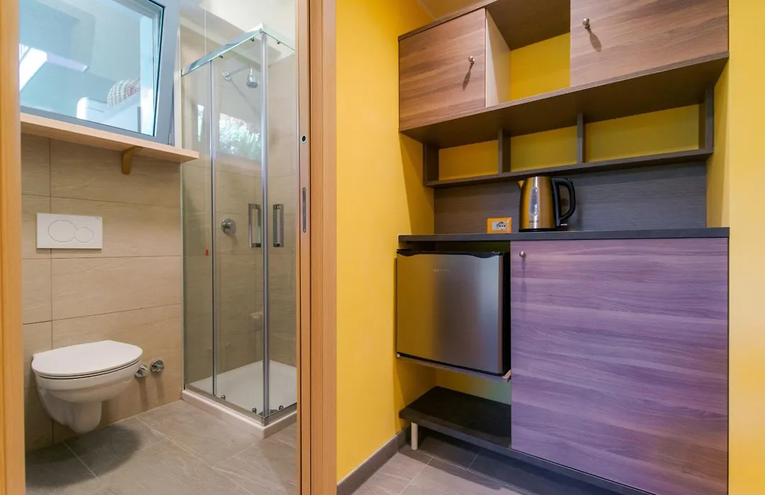 Casa Livio - Rooms And Studios-1
