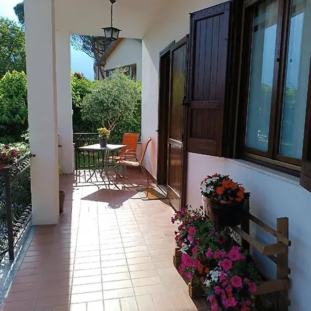 B&B Il Tulipano Free Private Parking-2